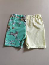 Indlæs billede til gallerivisning Harlekin Shorts - retro Bambi, str 110
